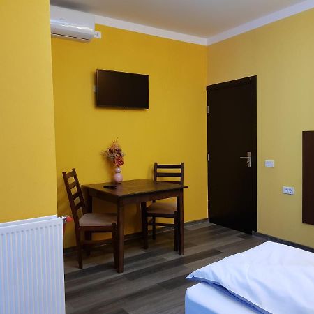 Hotel Restaurant La Passione Tecuci ภายนอก รูปภาพ
