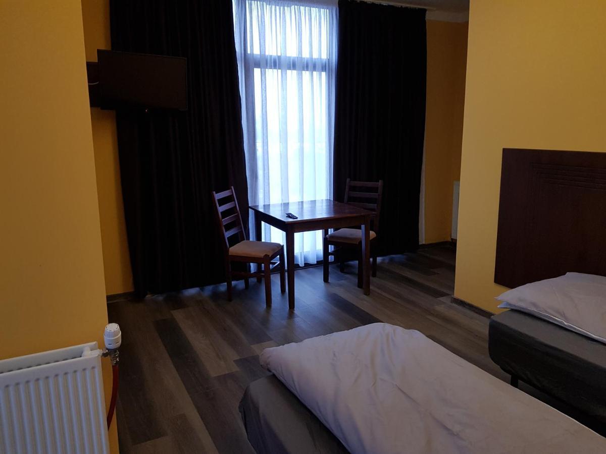 Hotel Restaurant La Passione Tecuci ภายนอก รูปภาพ